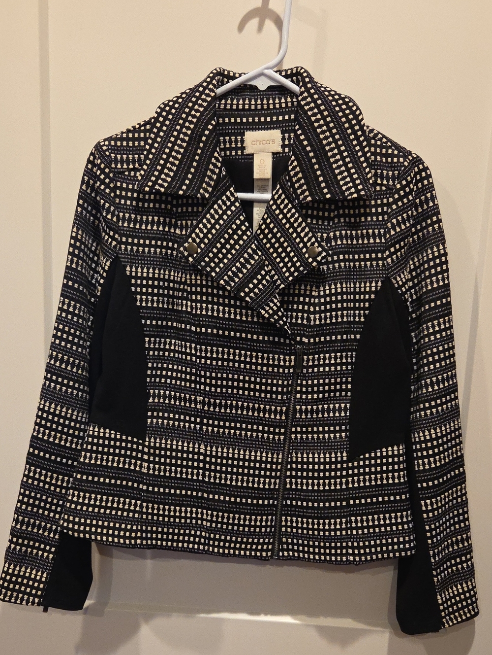 Chico's Black & White Patterned Zip-Front Blazer